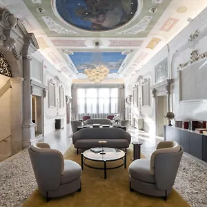 Radisson Collection Hotel, Palazzo Nani فندق